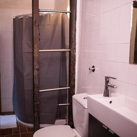 Autentica דירה *